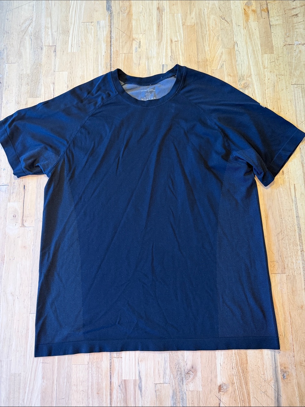 Fabletics Men's Black Short Sleeve Crewneck Tee
